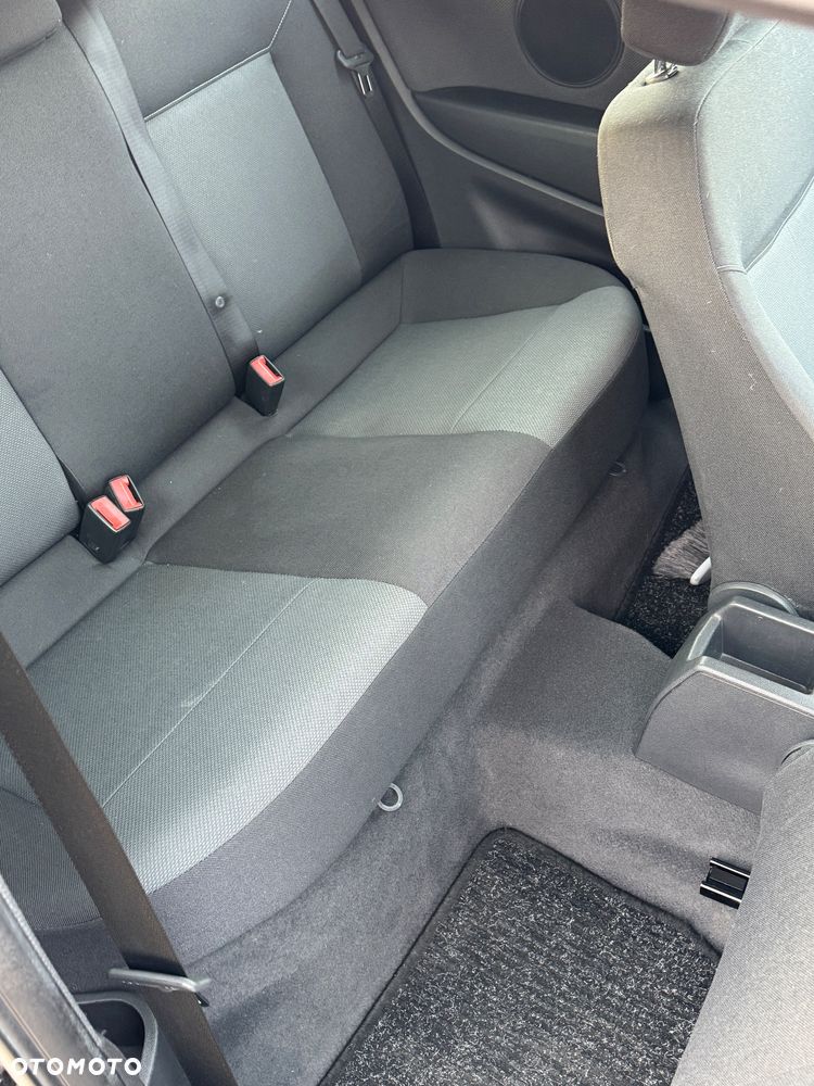 Opel Astra 1.6 Essentia - 11