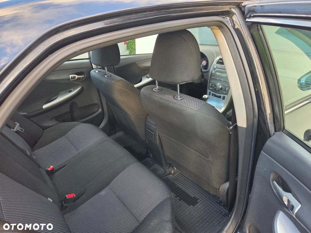 Toyota Corolla 1.6 Premium - 11