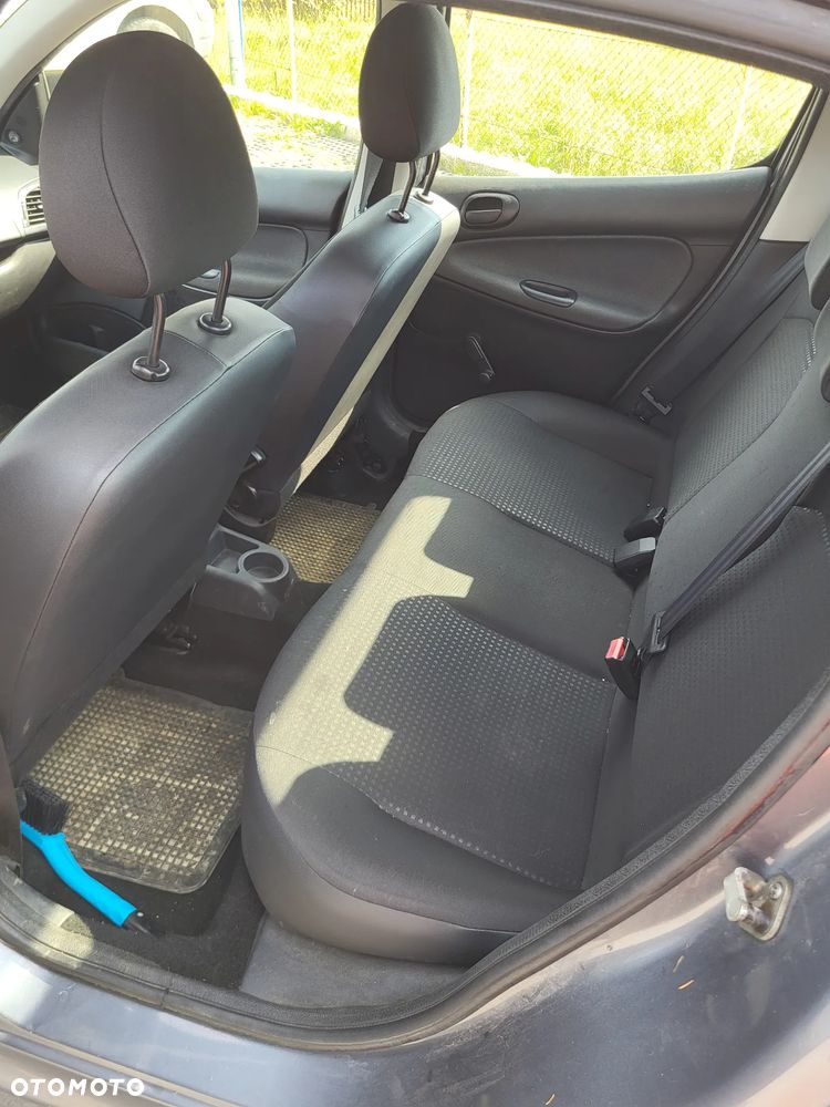 Peugeot 206 plus 1.1 Presence - 20