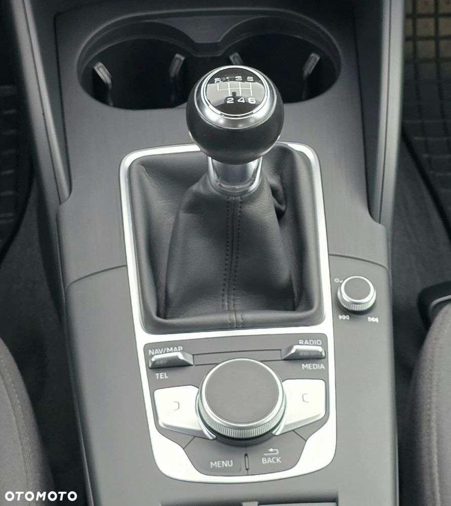 Audi A3 Limousine 2.0 TDI sport - 24