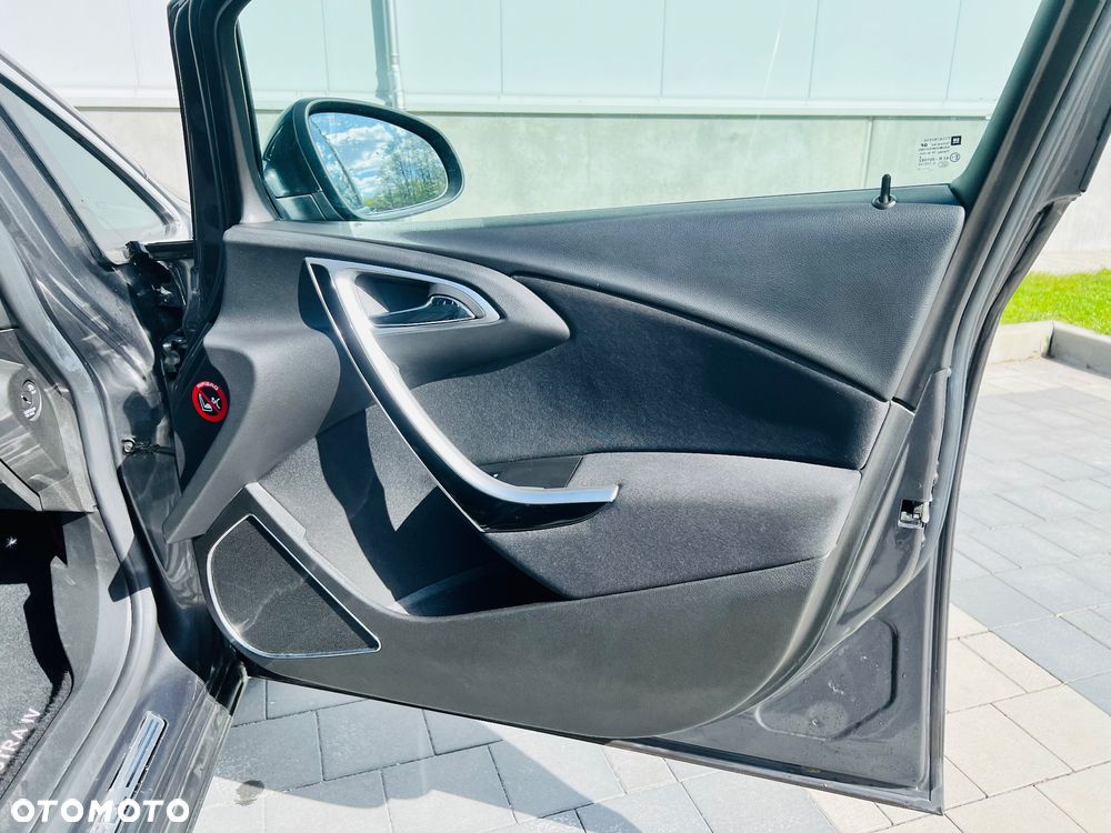 Opel Astra 1.6 Turbo Innovation - 30