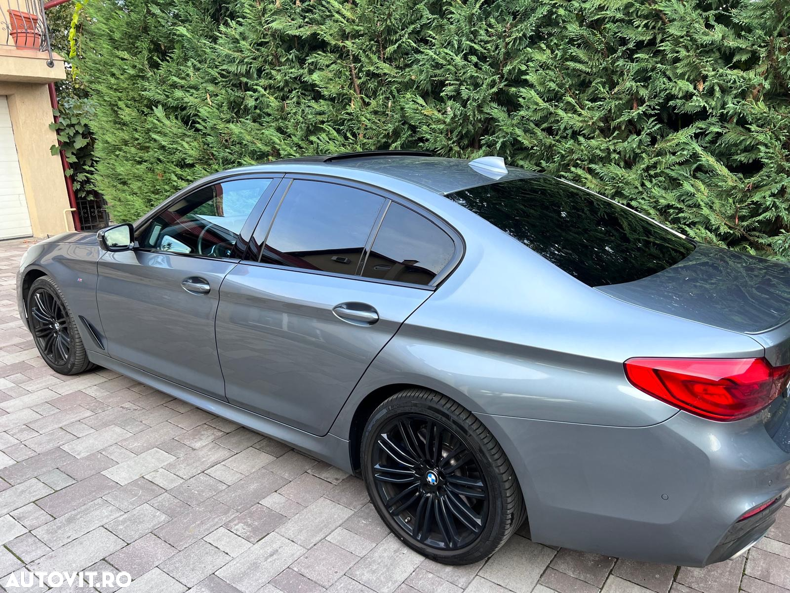 BMW Seria 5 540i xDrive Aut. - 3