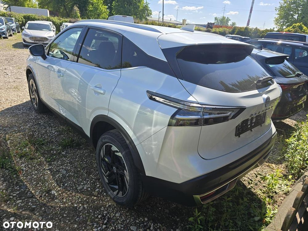 Nissan Qashqai 1.3 DIG-T mHEV N-Connecta Xtronic - 6