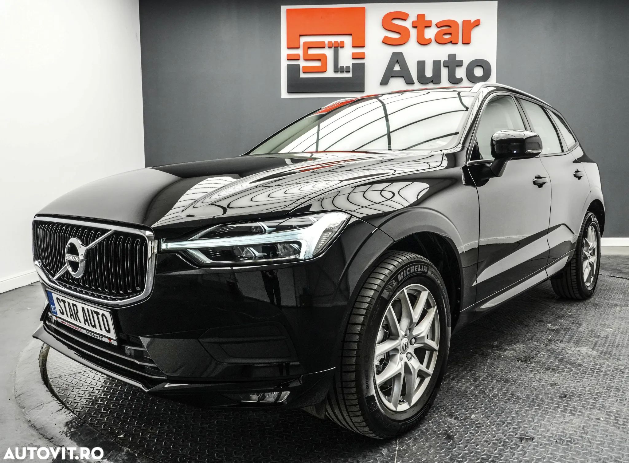 Volvo XC 60 D4 Momentum Pro - 1