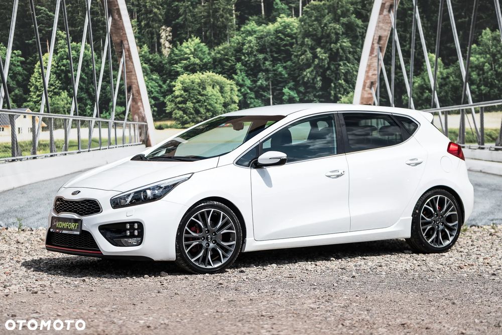 Kia Ceed 1.6 T-GDI GT - 9