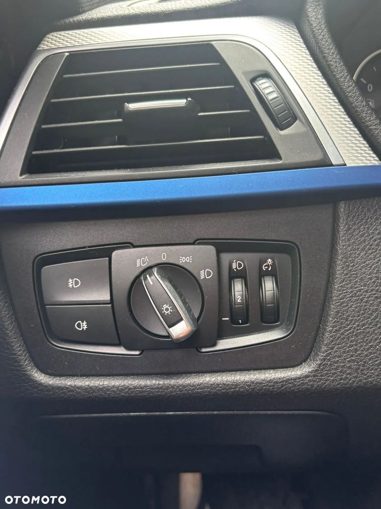 BMW Seria 3 320d xDrive - 7