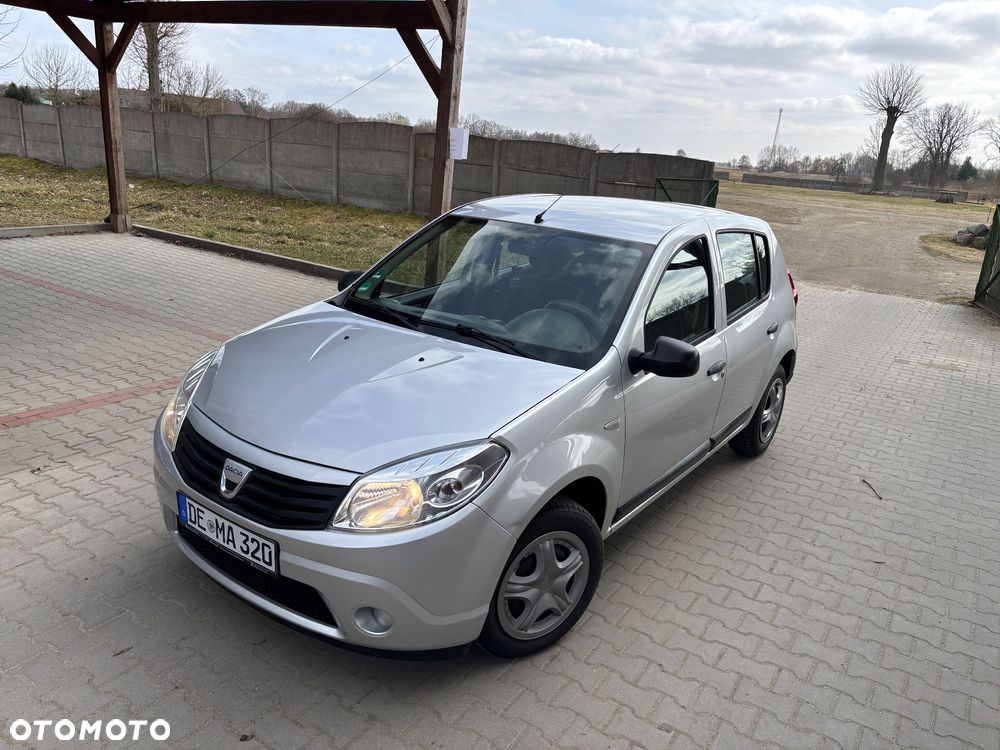 Dacia Sandero 1.2 16V Laureate II - 35