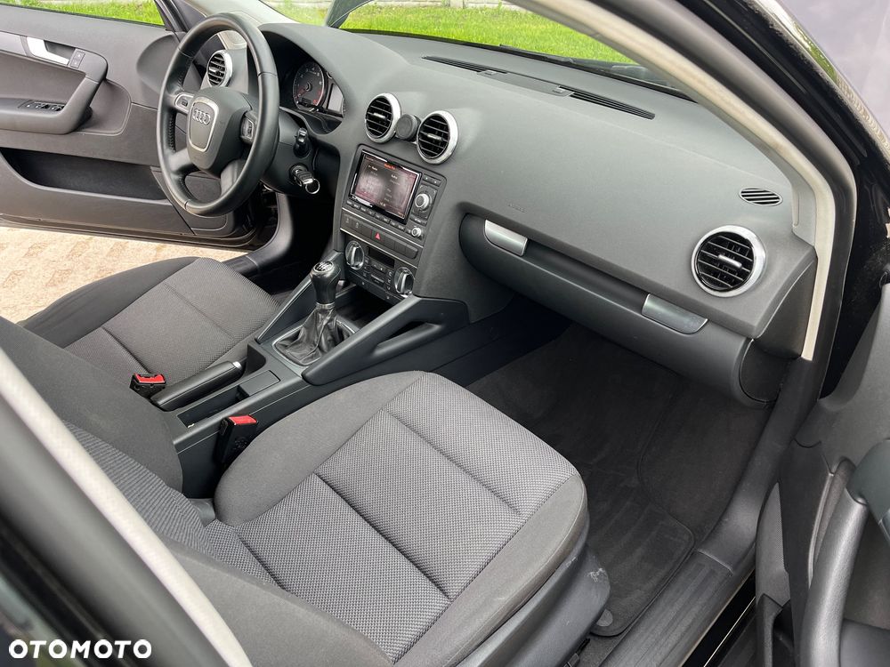 Audi A3 Sportback - 14