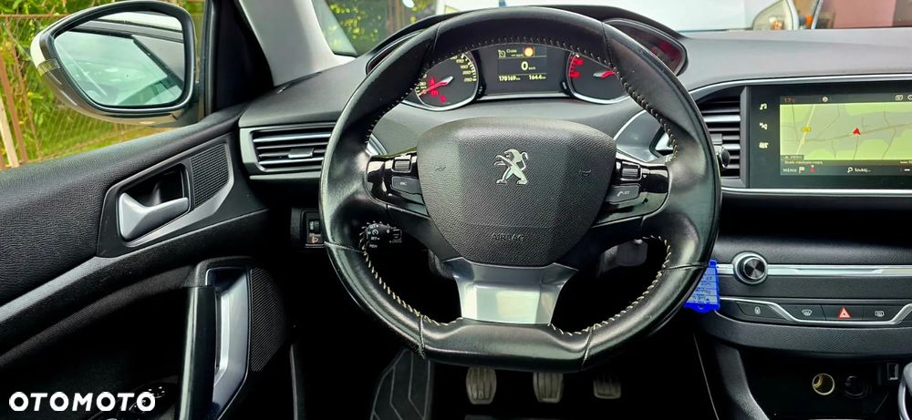 Peugeot 308 SW BlueHDi 130 Stop & Start Active Business-Paket - 24