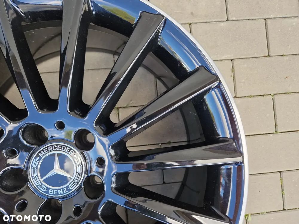 FELGA MERCEDES  C-KLASA W205 8,5Jx19H2, ET52, 5x112 - NOWA ORYGINALNA AMG - 3