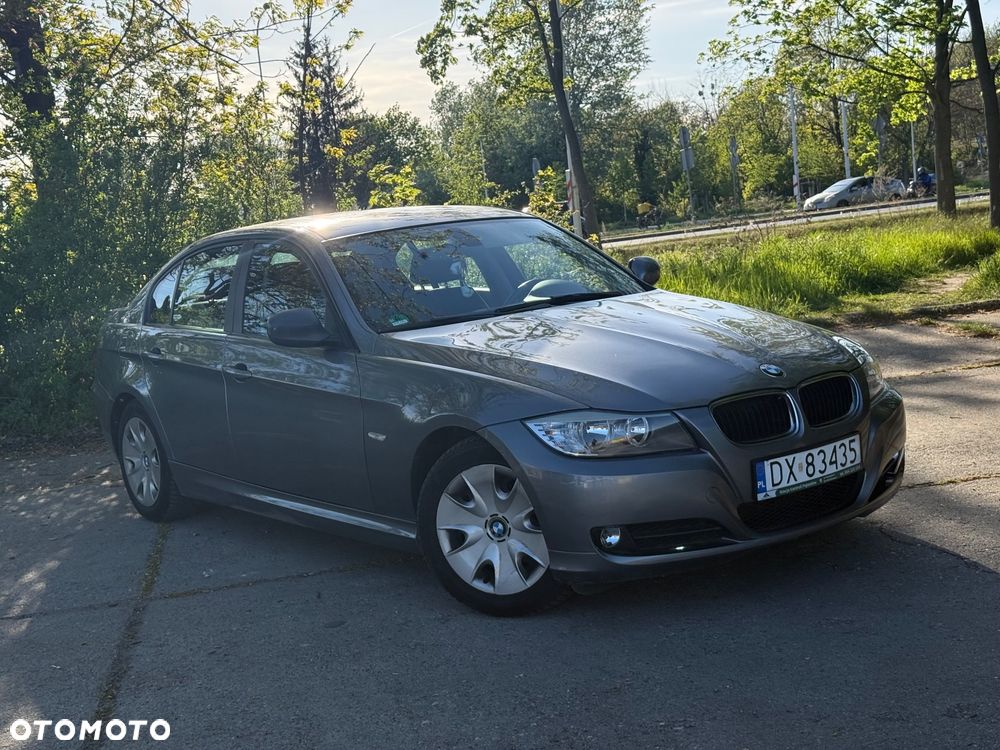 BMW Seria 3 318i - 12