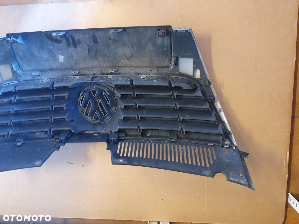GRILL ATRAPA VW PASSAT B6 - 5