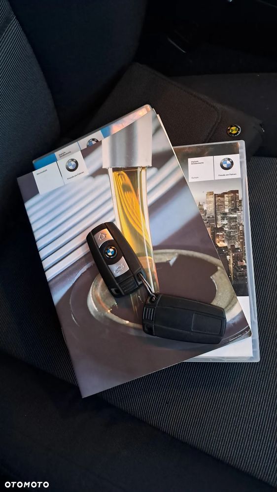 BMW Seria 1 116i - 30