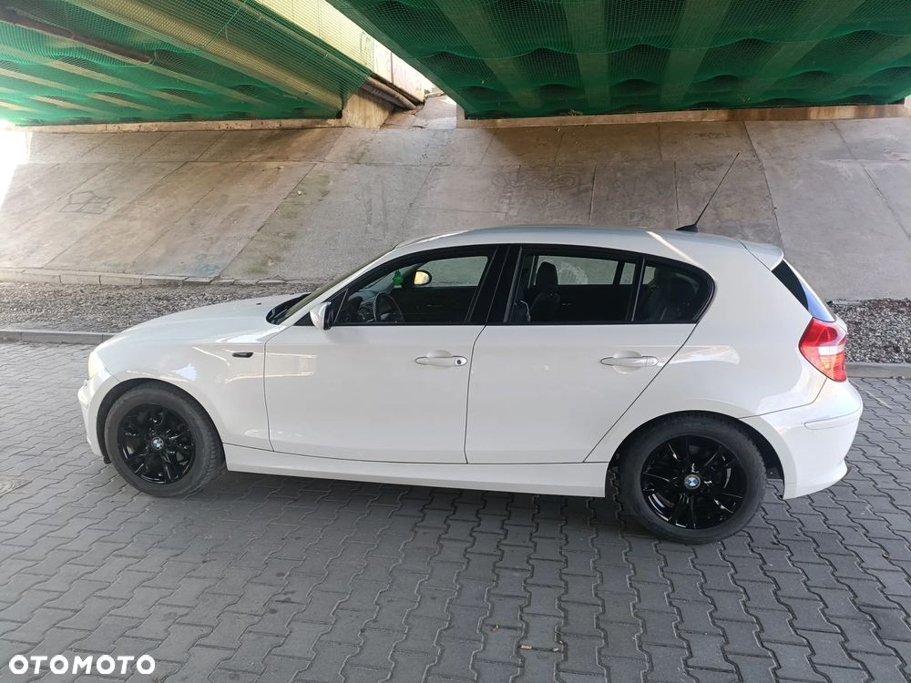 BMW X1 sDrive18i - 2
