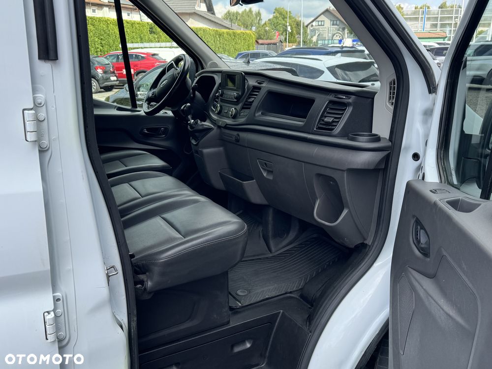 Ford Transit - 27