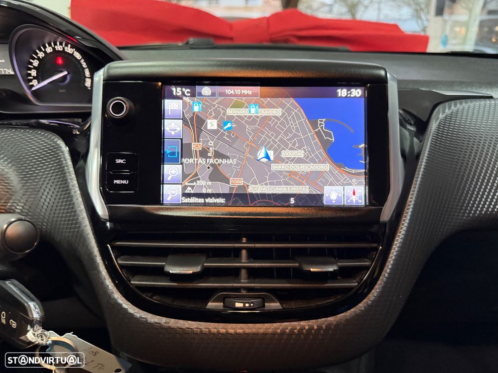 Peugeot 208 1.2 PureTech Style - 16