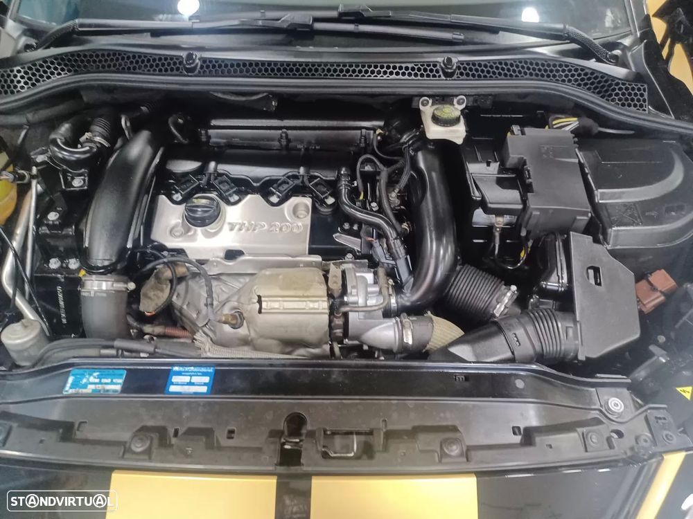 Peugeot RCZ 1.6 200 THP - 35