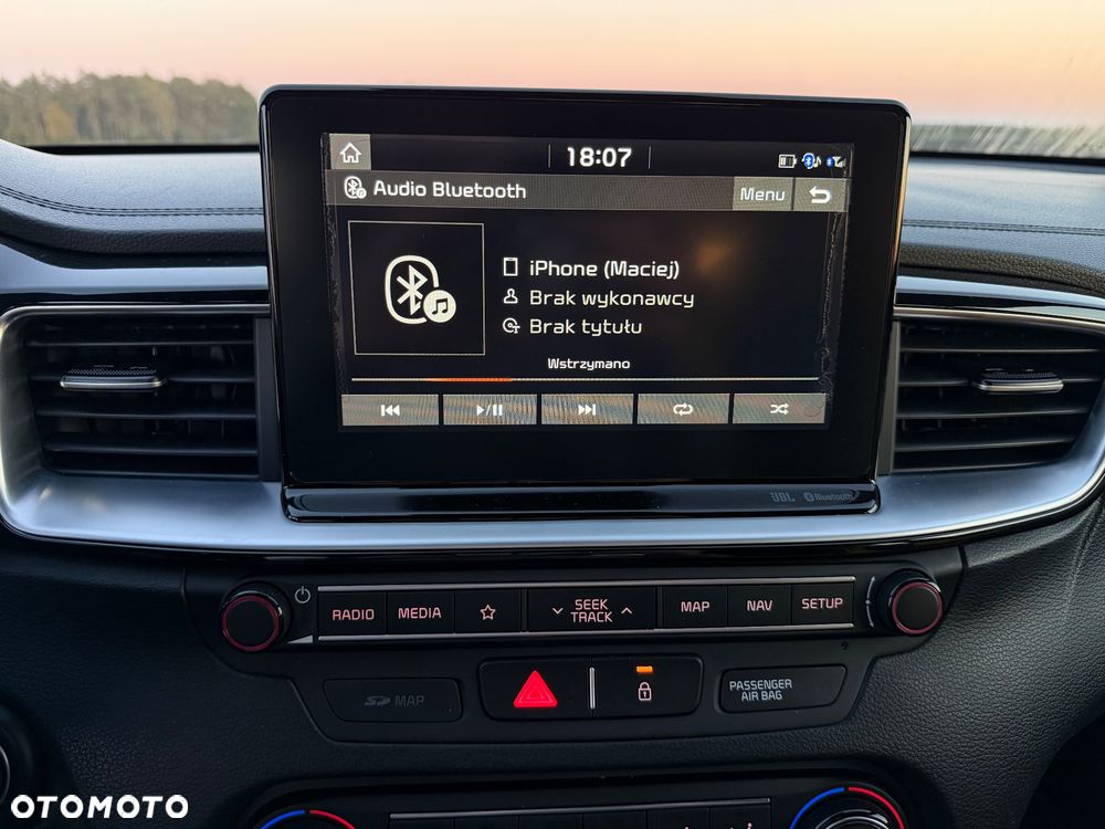 Kia Ceed - 28