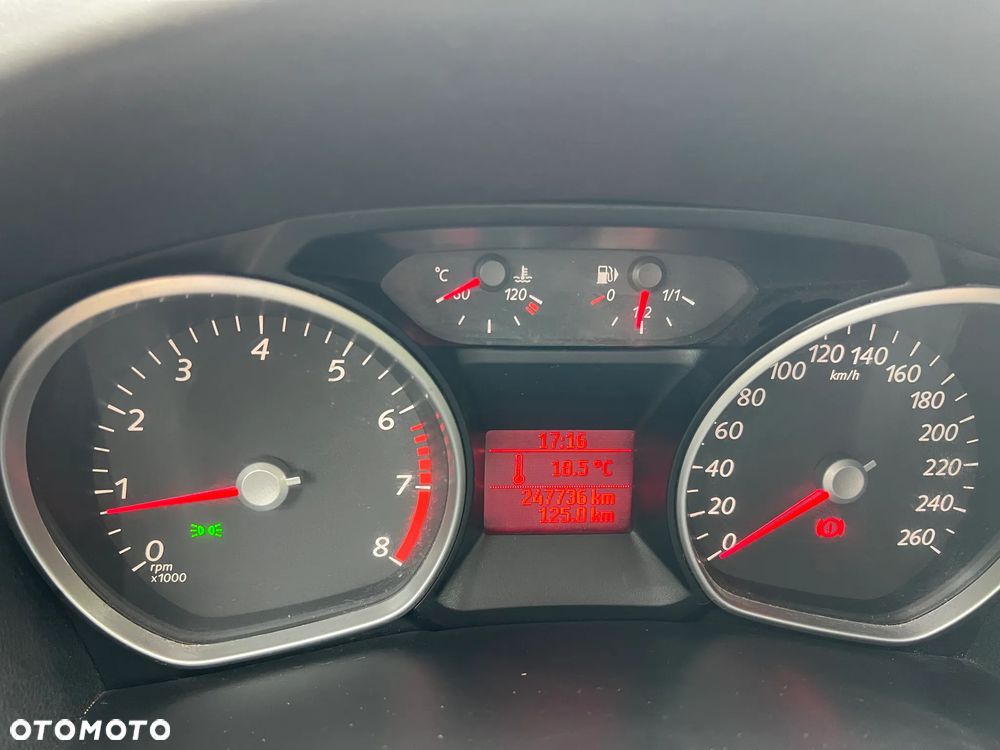 Ford Mondeo 2.5 Ghia - 21