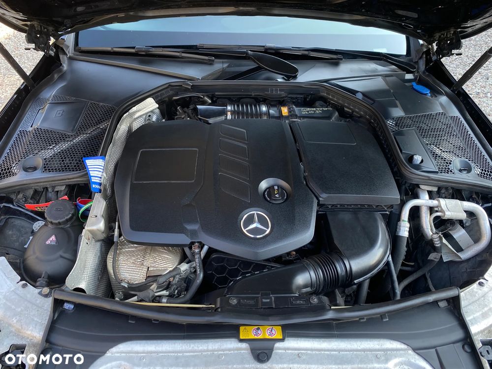 Mercedes-Benz Klasa C 220 d 9G-TRONIC - 21