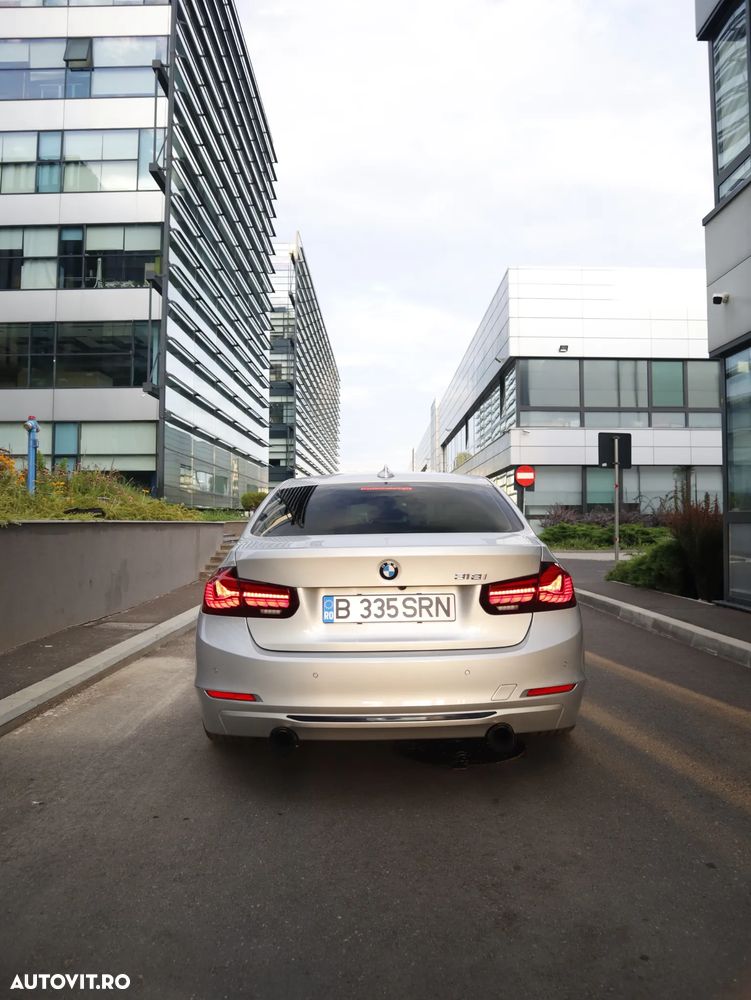BMW Seria 3 335i Sport-Aut. Sport Line - 5