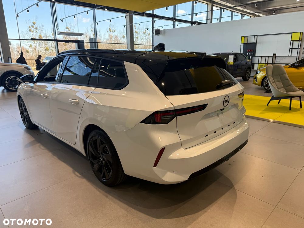 Opel Astra 1.2 T mHEV GS eDTC - 11