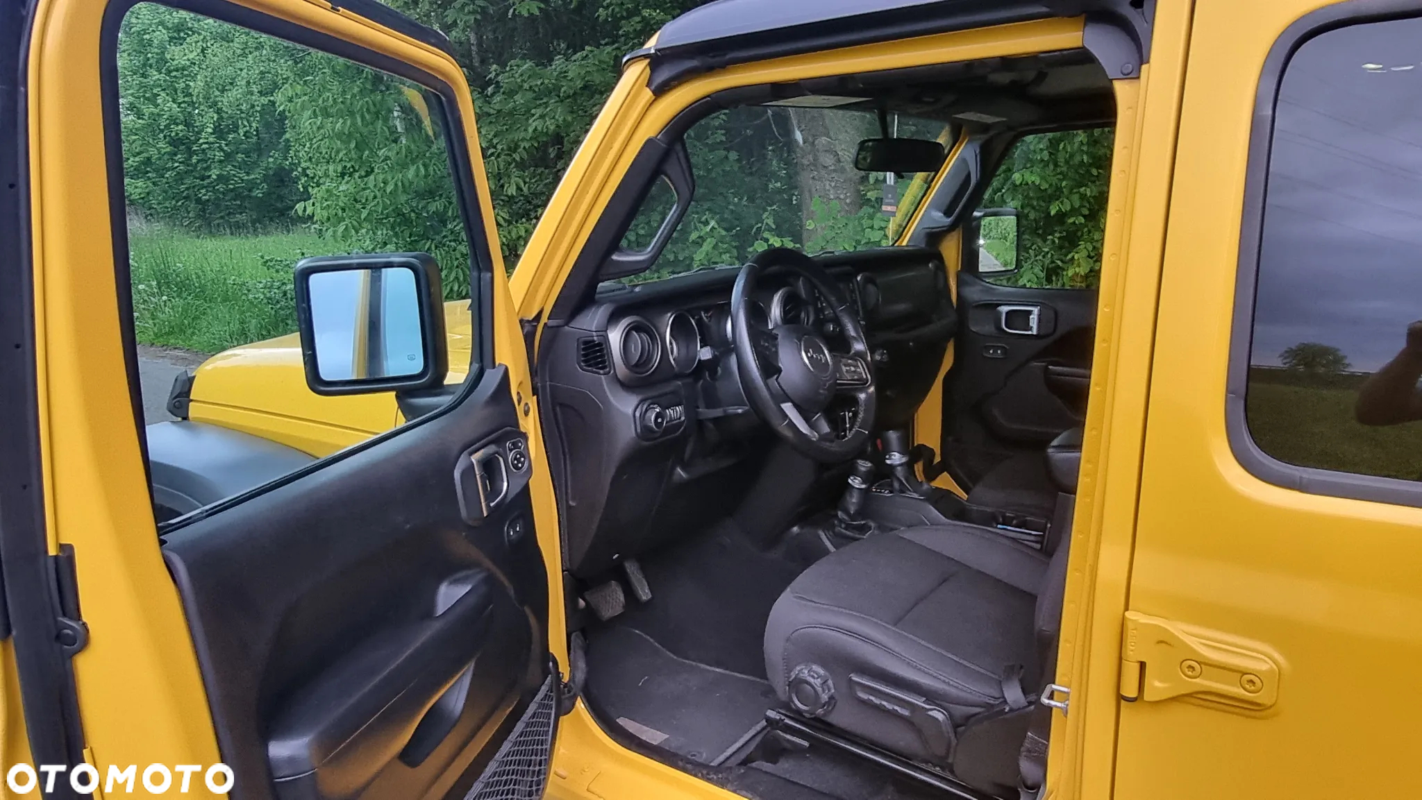 Jeep Wrangler Unlimited GME 2.0 Turbo Sahara - 2