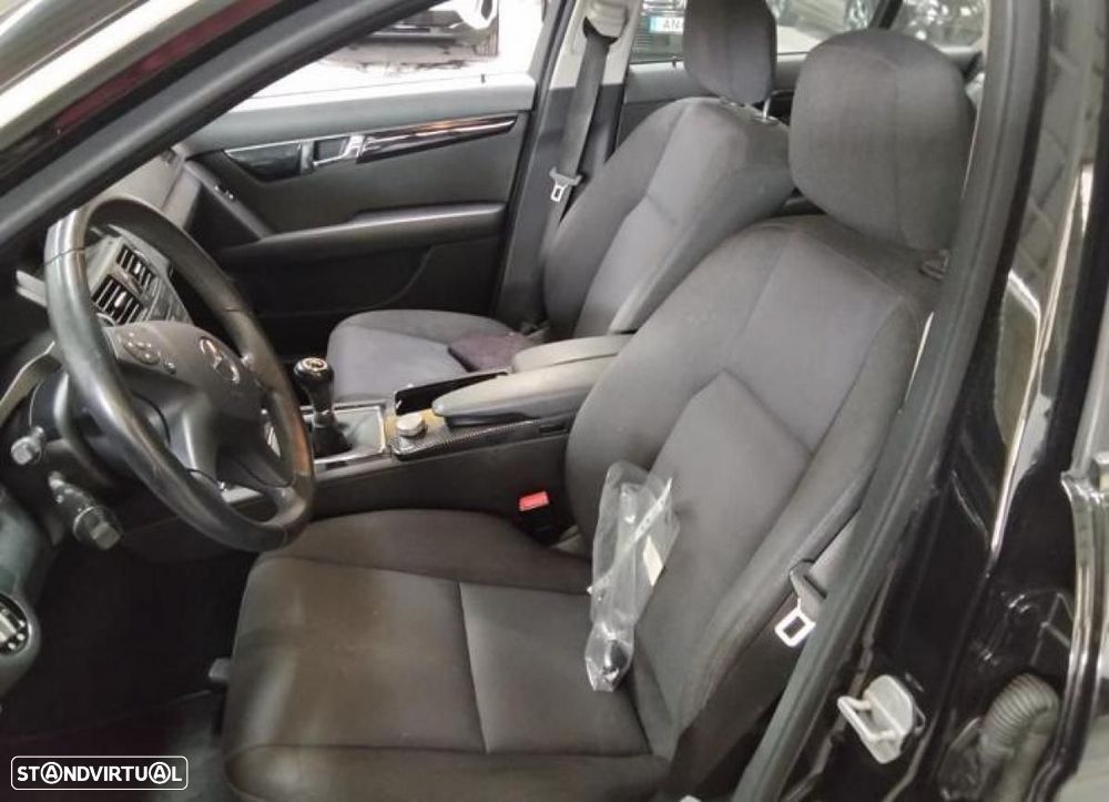 Mercedes-Benz C 200 - 4