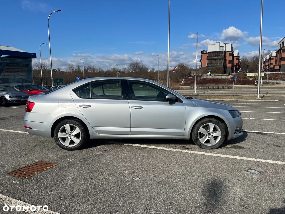 Skoda Octavia - 2