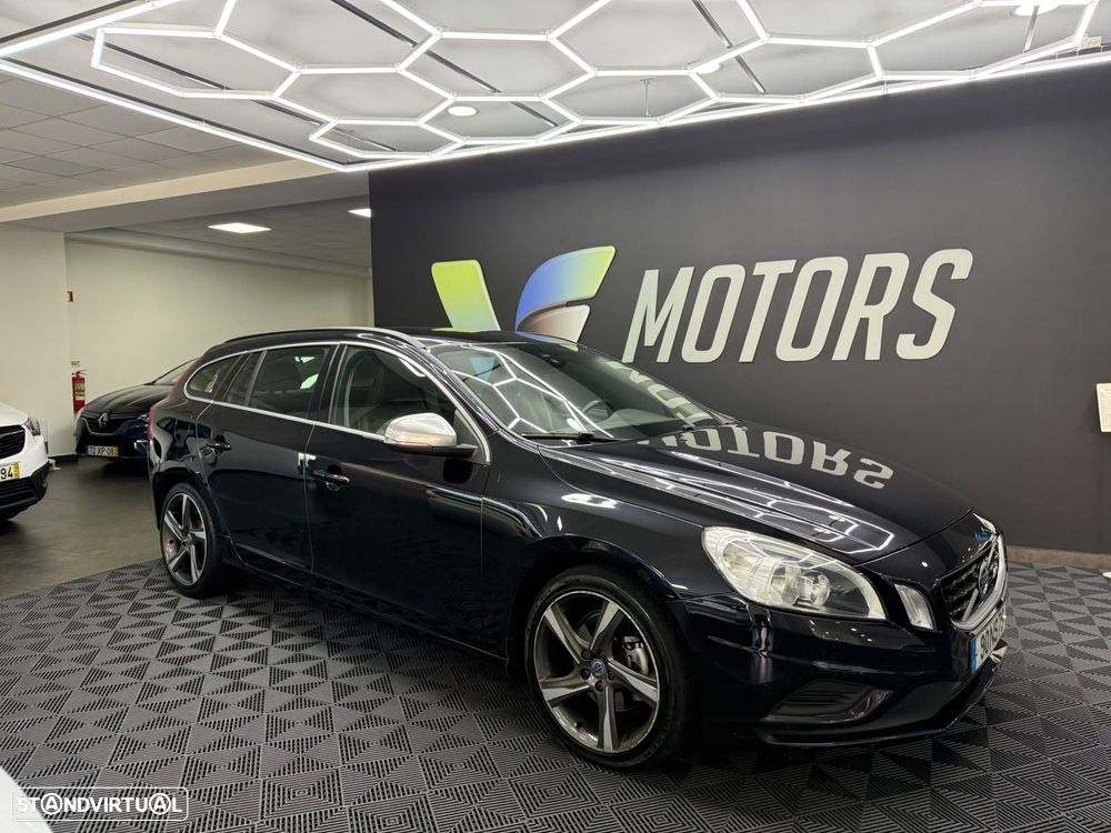 Volvo V60 2.0 D2 R-Design Momentum - 2