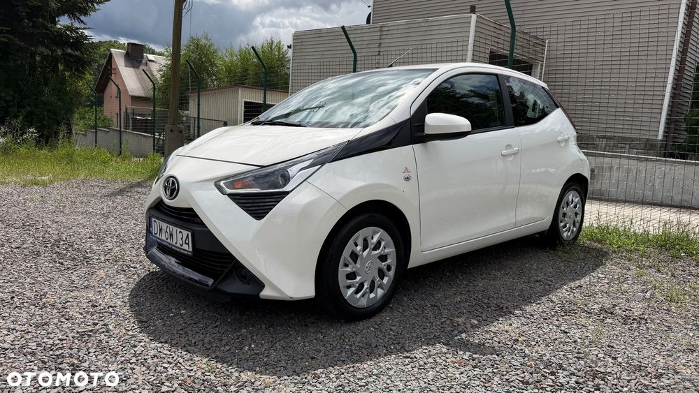 Toyota Aygo x-business - 2