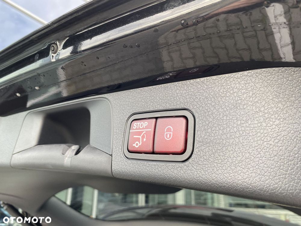 Mercedes-Benz GLB - 28