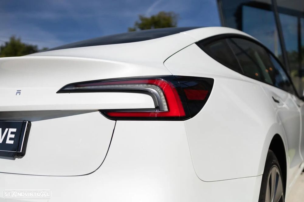 Tesla Model 3 Tração Traseira - 26