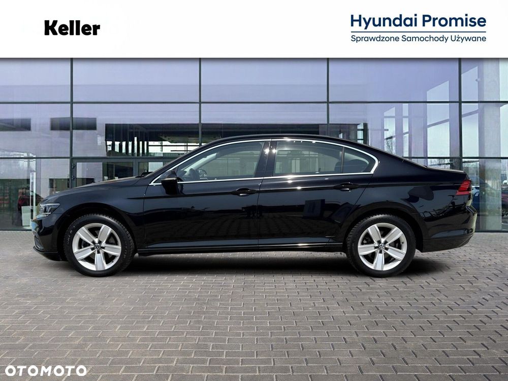 Volkswagen Passat - 4