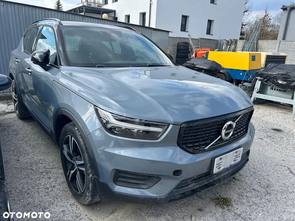 Volvo XC 40 - 1