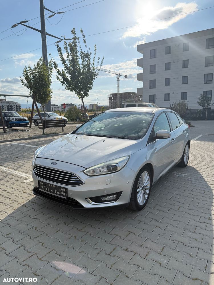Ford Focus - 1