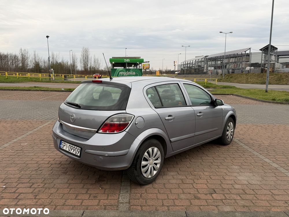 Opel Astra - 2