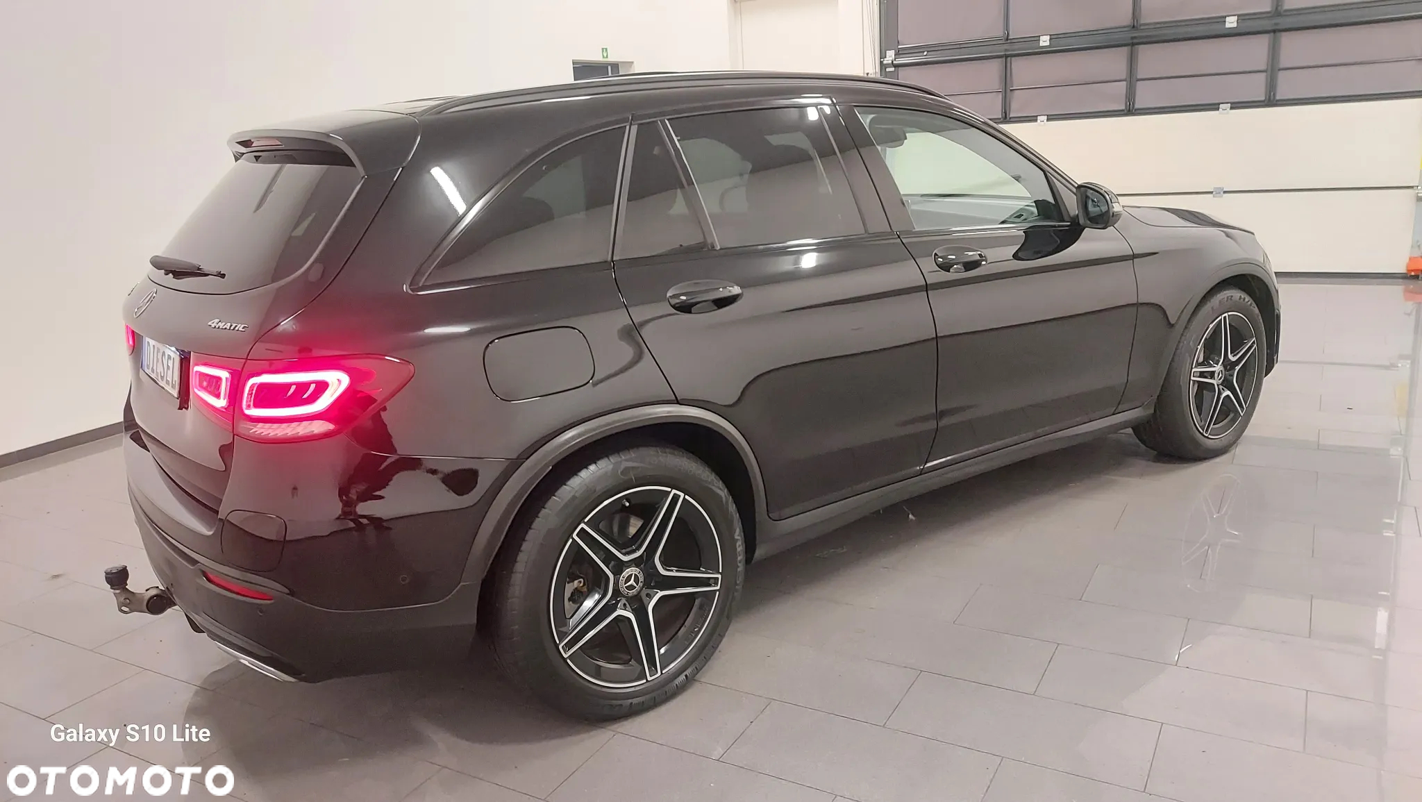 Mercedes-Benz GLC 300 d 4Matic 9G-TRONIC AMG Line Plus - 3