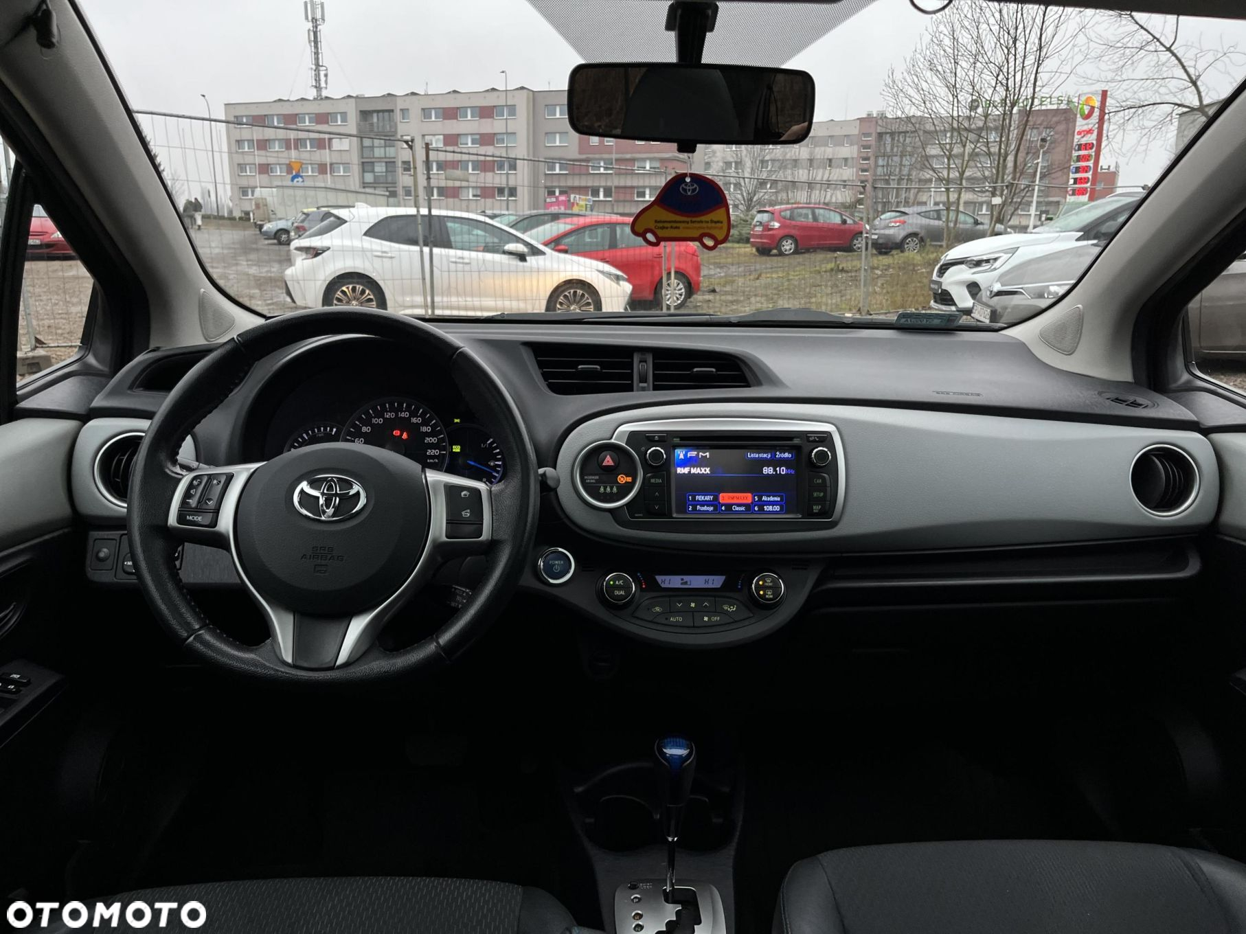Toyota Yaris - 15