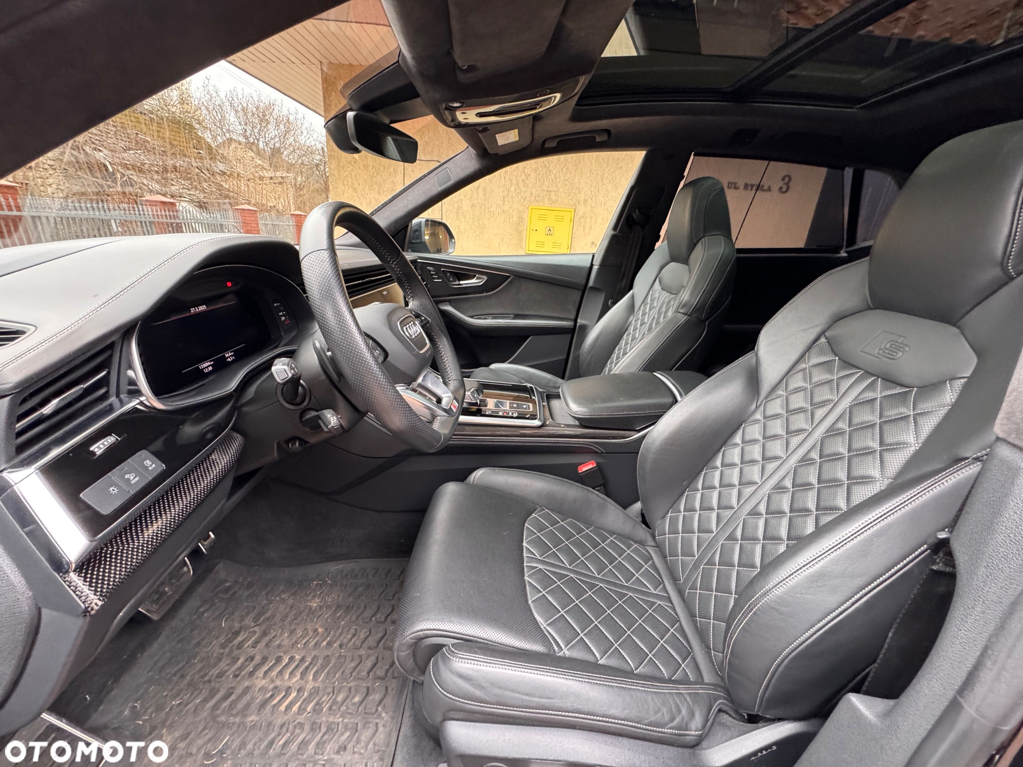 Audi SQ8 - 11