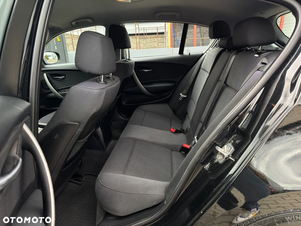 BMW Seria 1 - 16