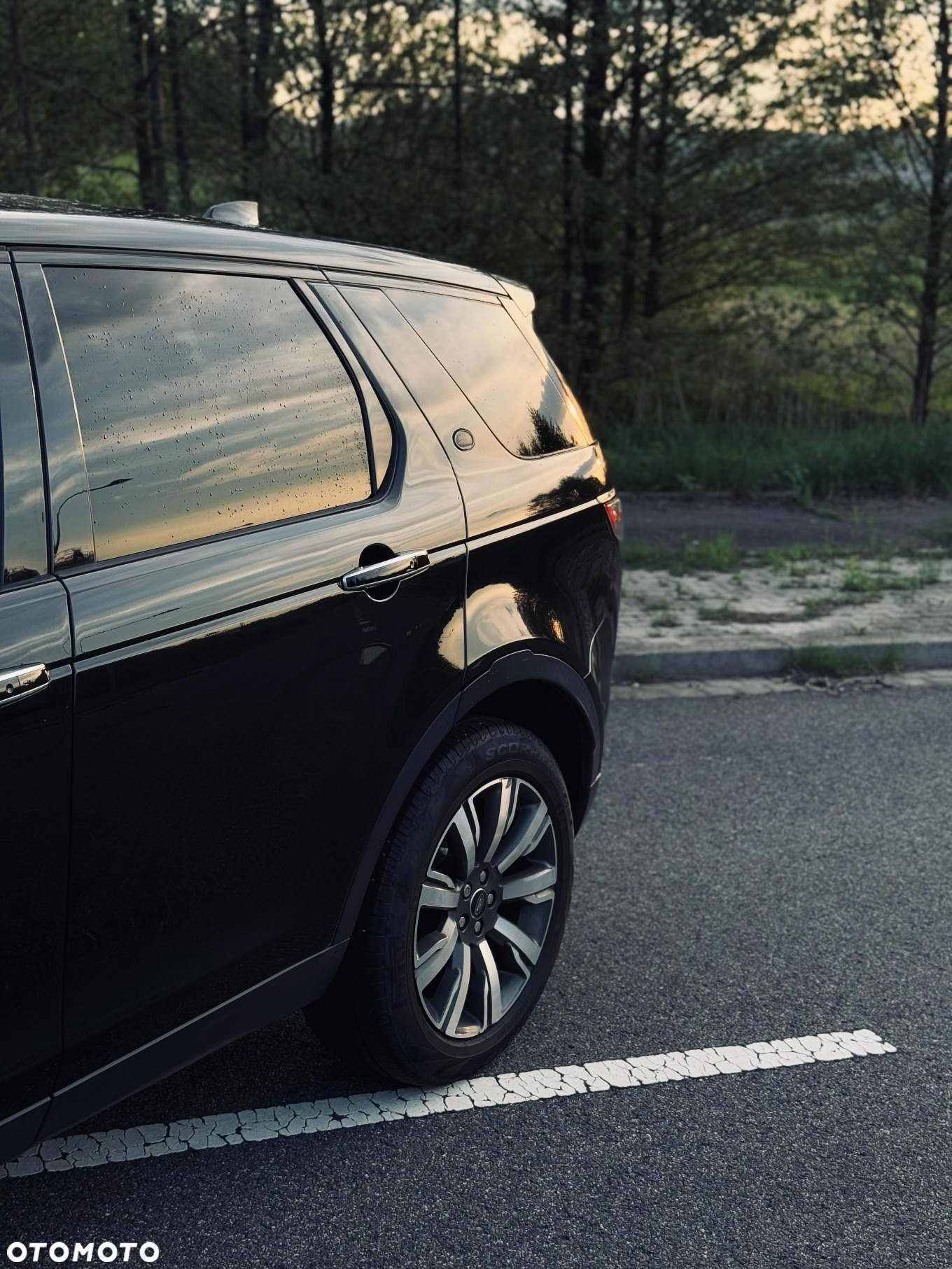 Land Rover Discovery Sport 2.0 Si4 HSE Luxury - 11