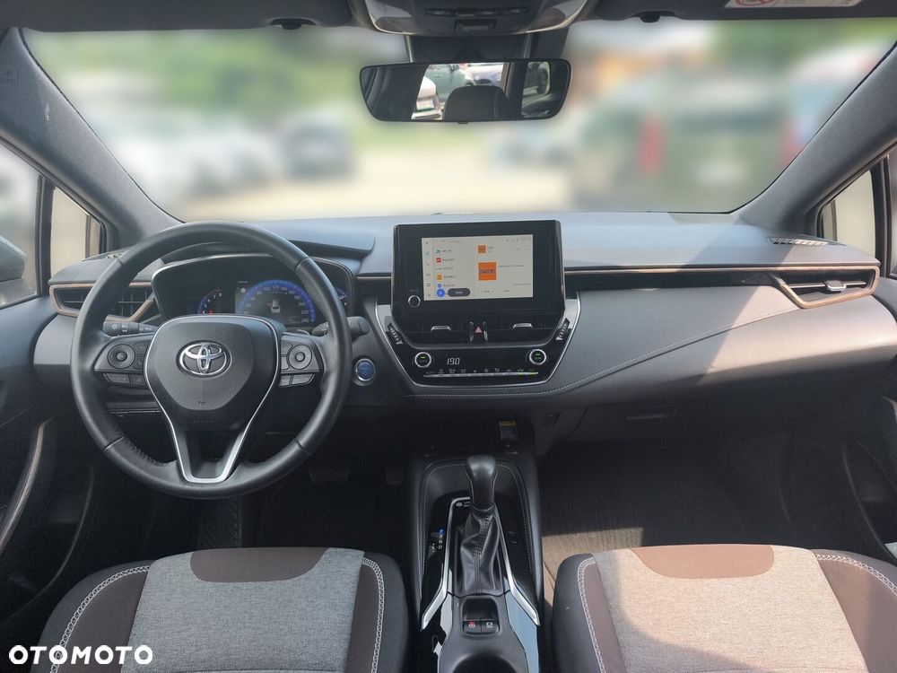 Toyota Corolla 2.0 Hybrid Trek - 15