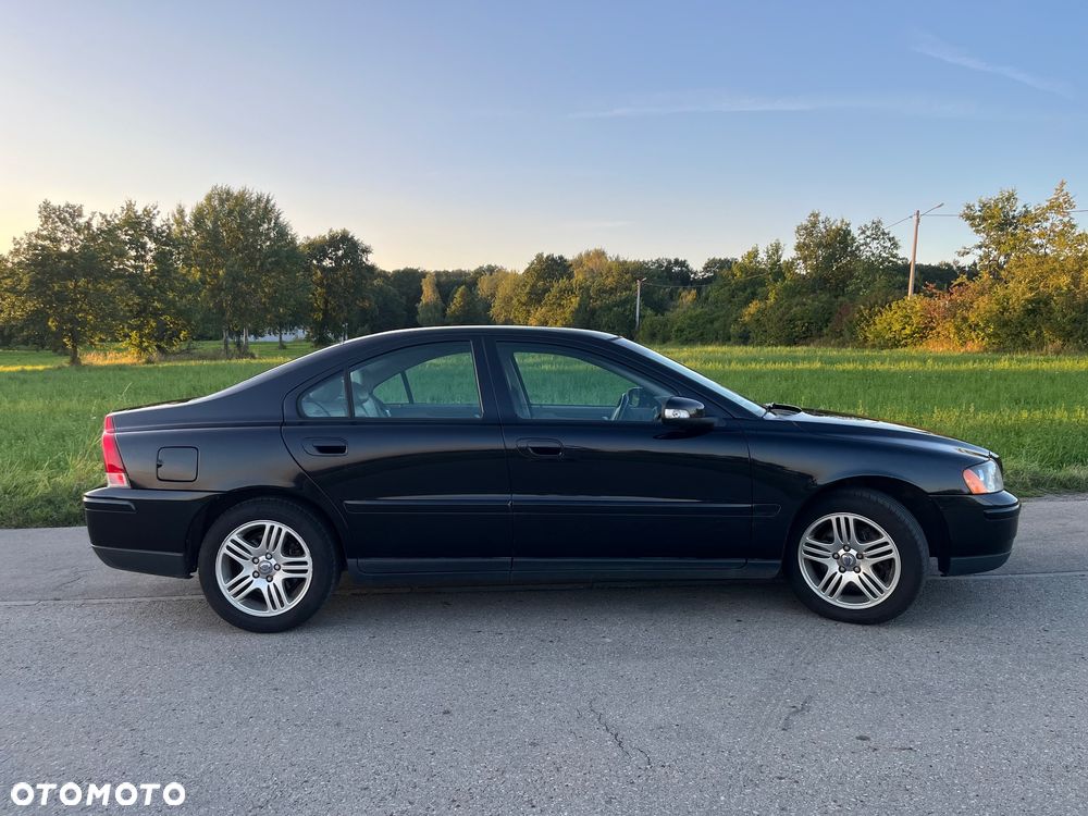 Volvo S60 2.4D Rubin - 16