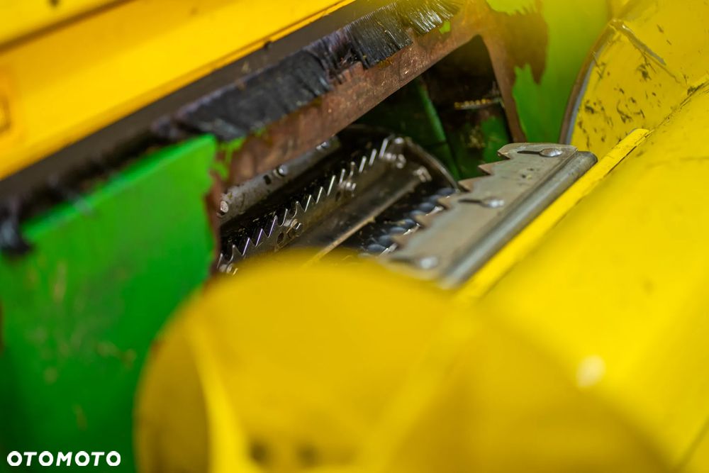 John Deere 8300 - 12