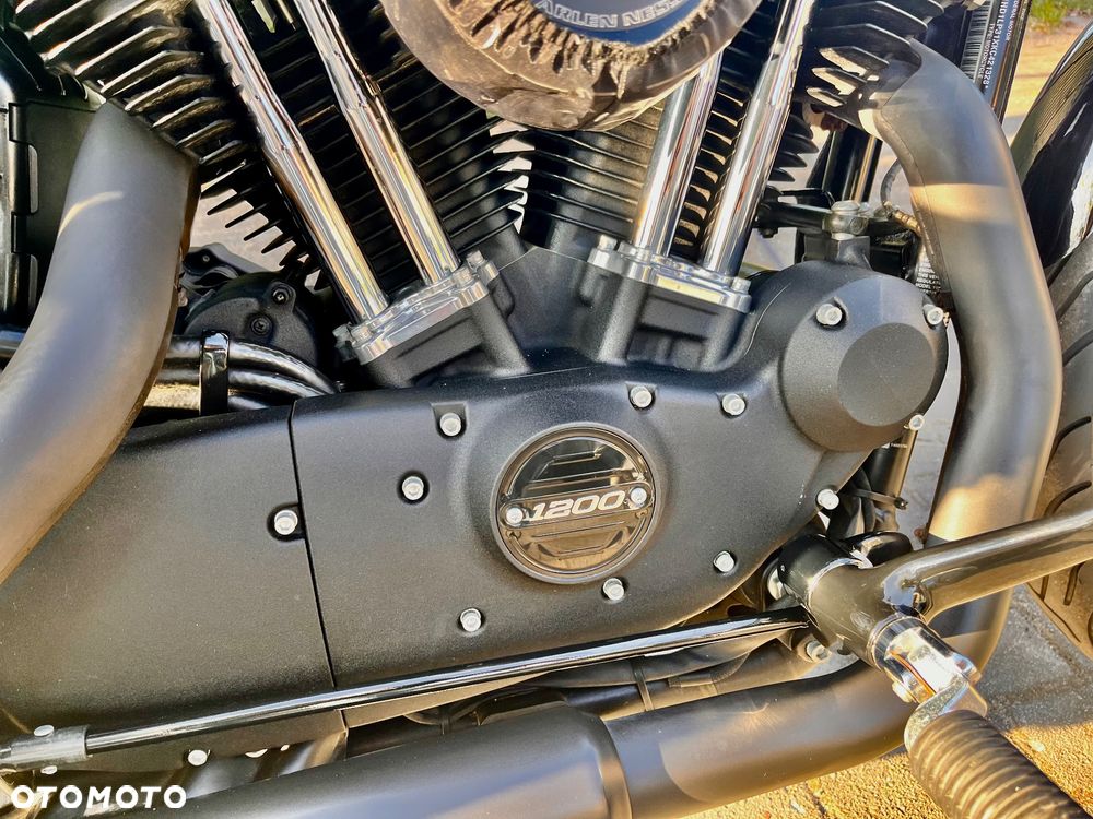 Harley-Davidson Sportster Iron 1200 - 6