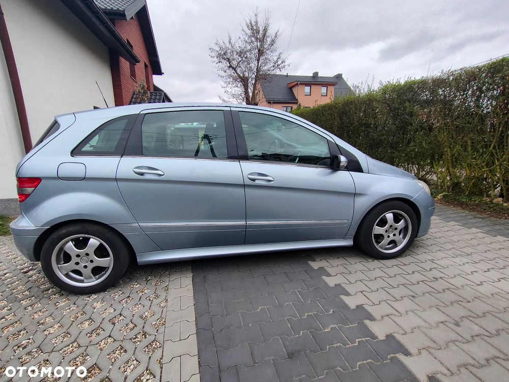 Mercedes-Benz Klasa B 200 CDI Autotronic - 3
