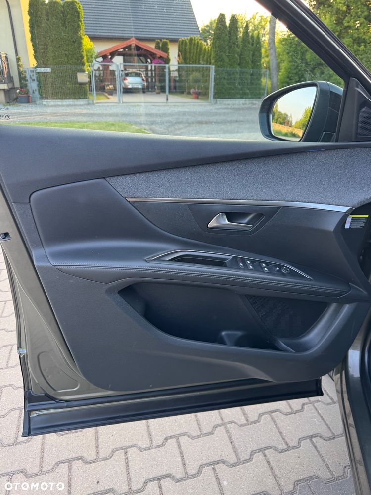 Peugeot 5008 BlueHDI 130 Allure Business-Paket - 25
