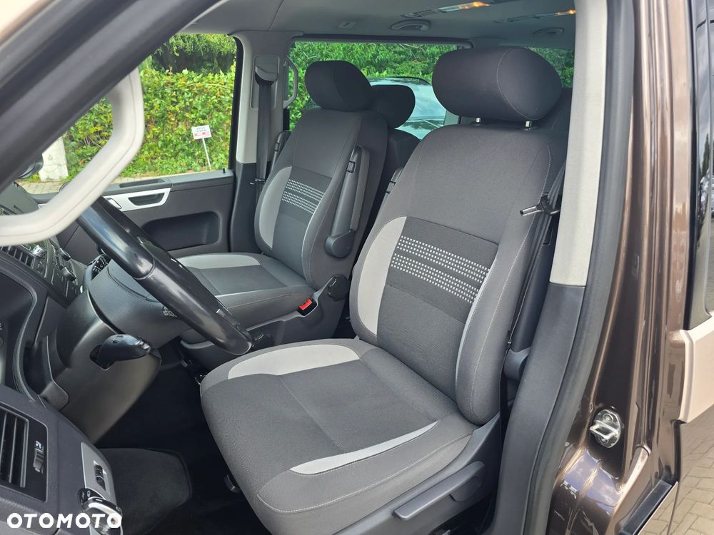 Volkswagen Multivan - 13