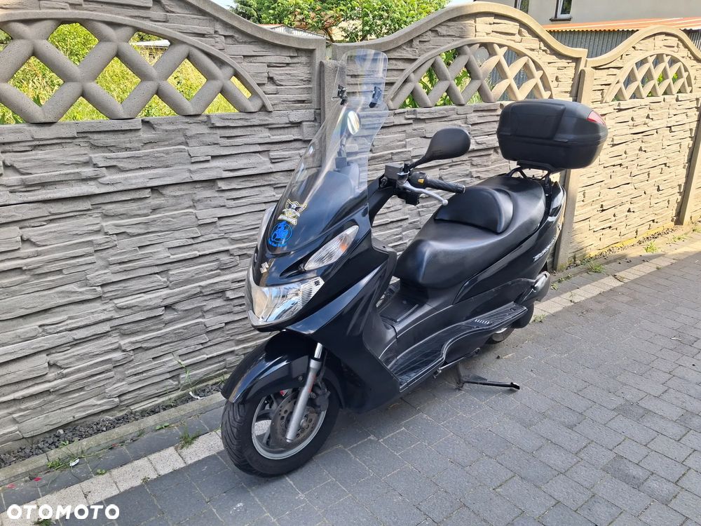 Suzuki Burgman - 5